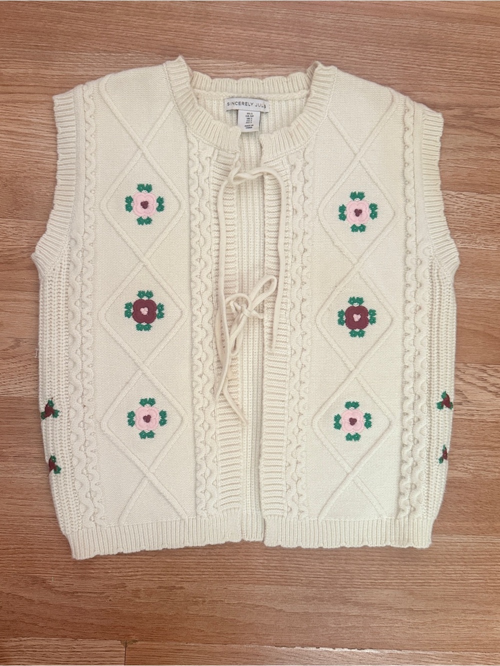 Sincerly Jules Cream Knit Floral Tie-Front Sweater Vest